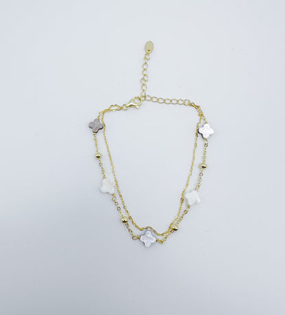 S925 Sterling Silver 14K Gold-Plated Four-Leaf Clover Bracelet with Natural Shell