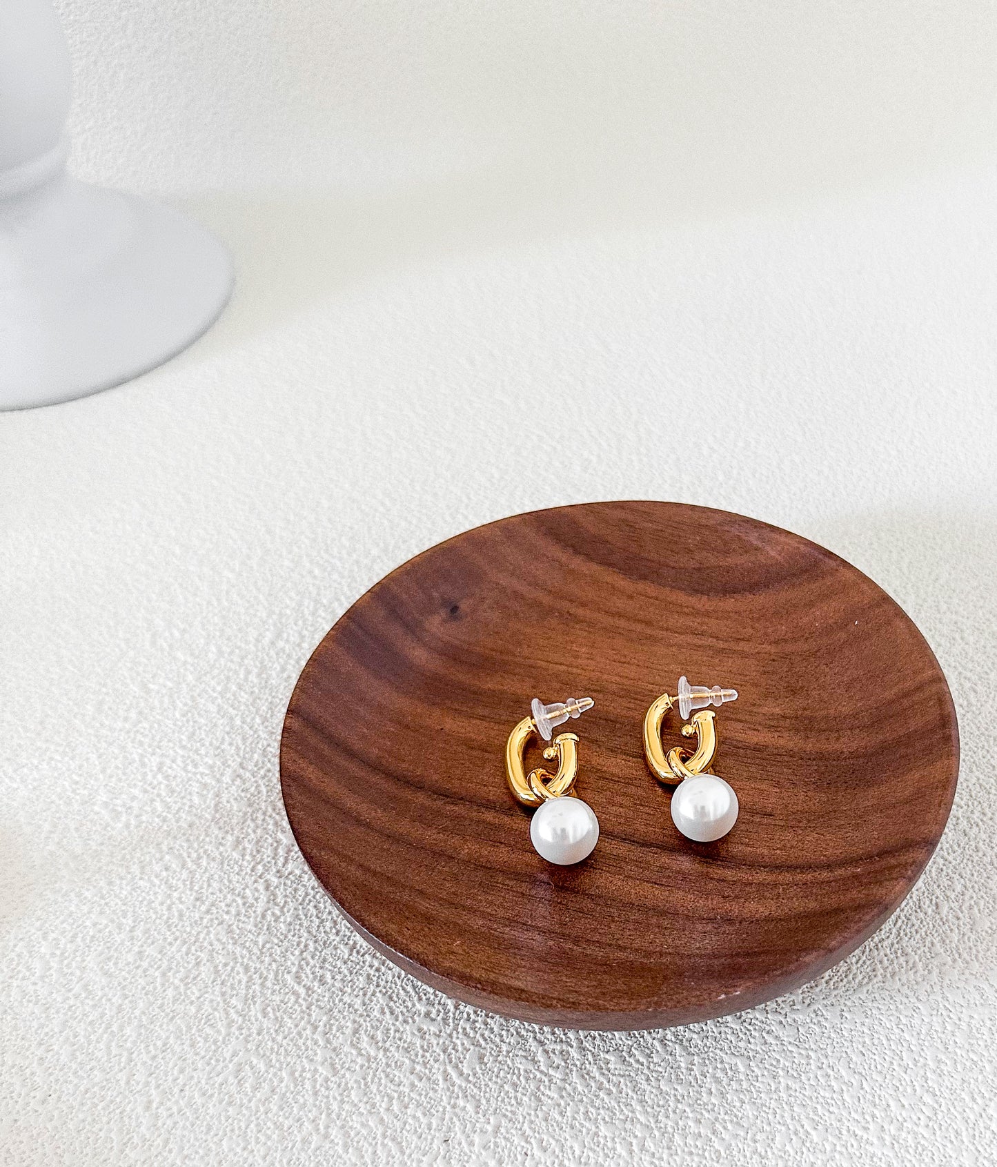 Acrylic Pearl Bead Drop Hoop Earrings Gold