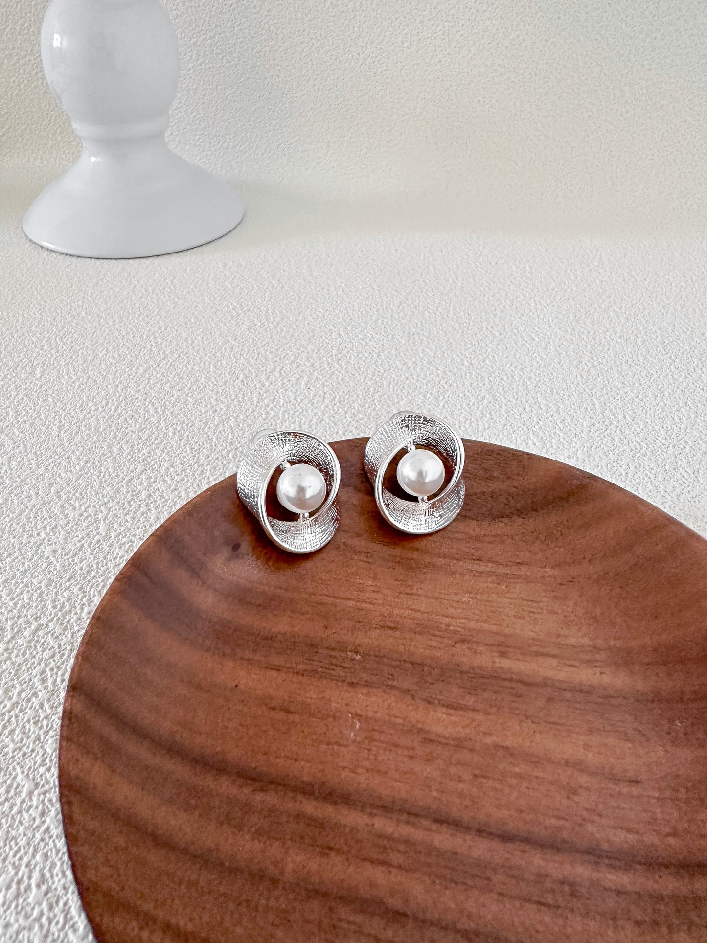 Mobius Strip with Acrylic Pearl Bead Earrings