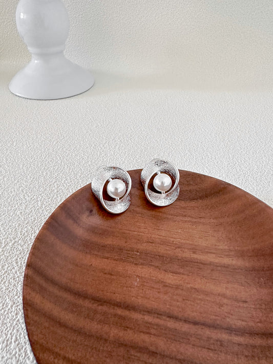 Mobius Strip with Acrylic Pearl Bead Earrings