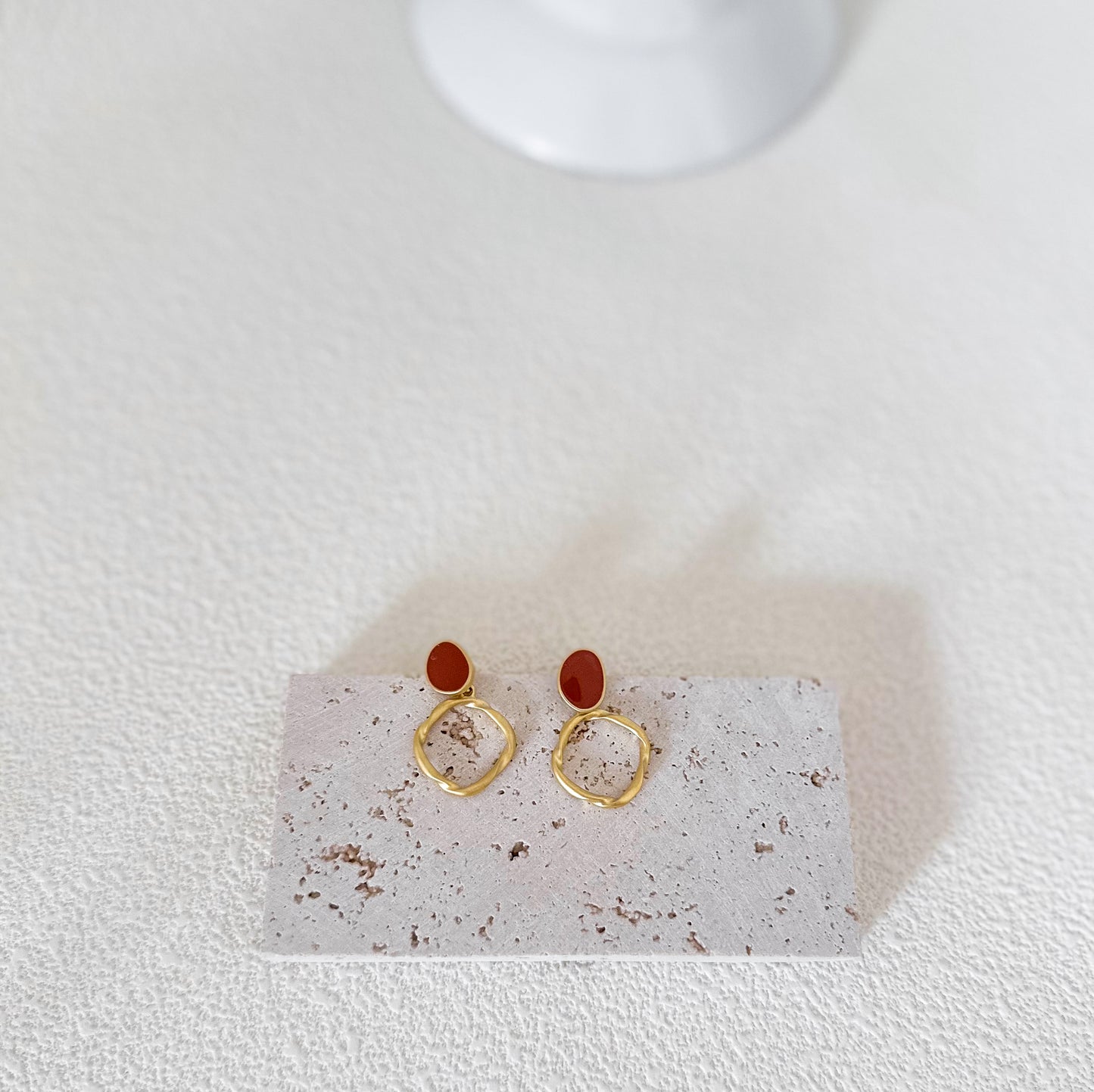 Vintage Hepburn-Style Red Irregular Circle Drop Earrings