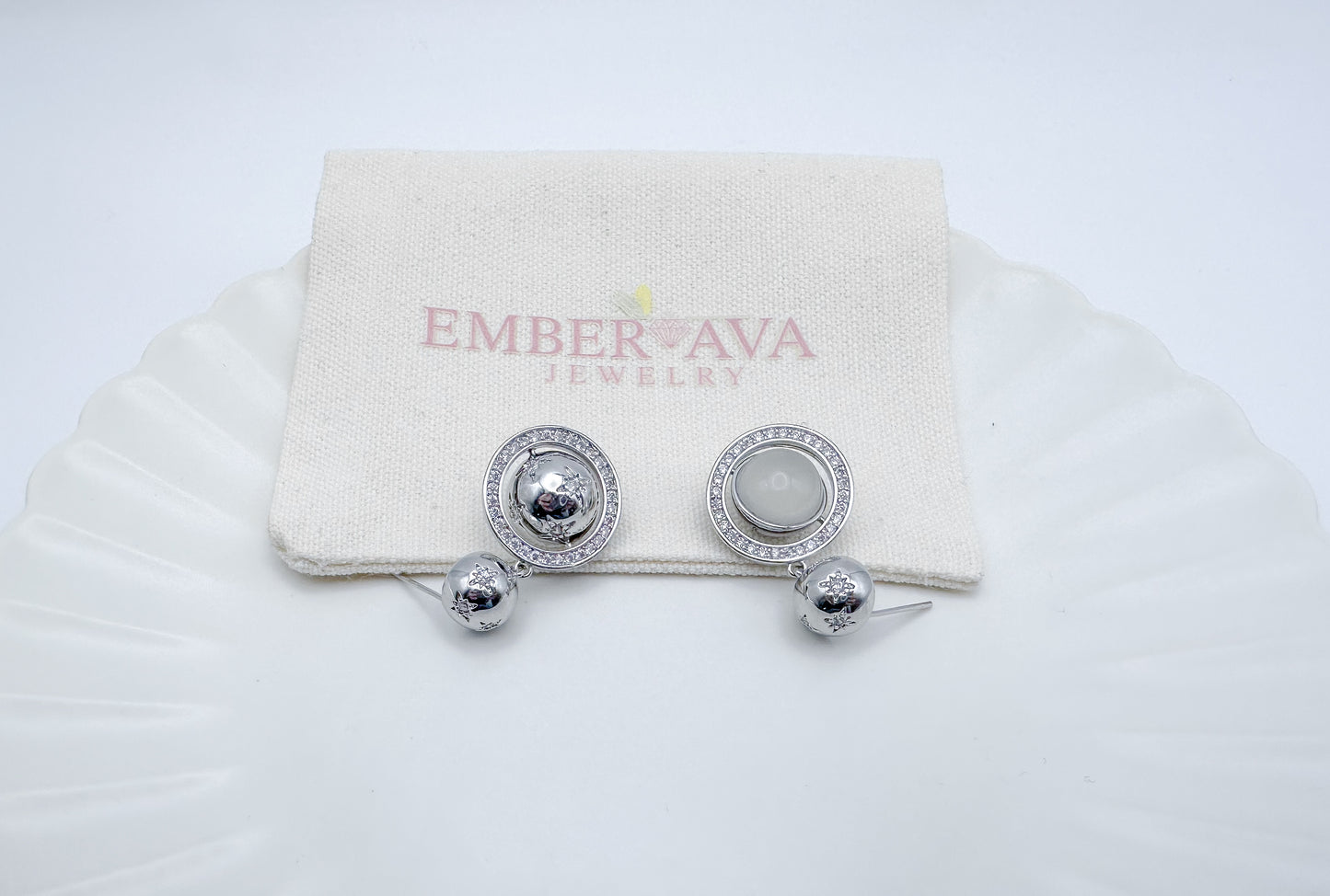 Stylish Natural Agate Earrings with Zircon Accents