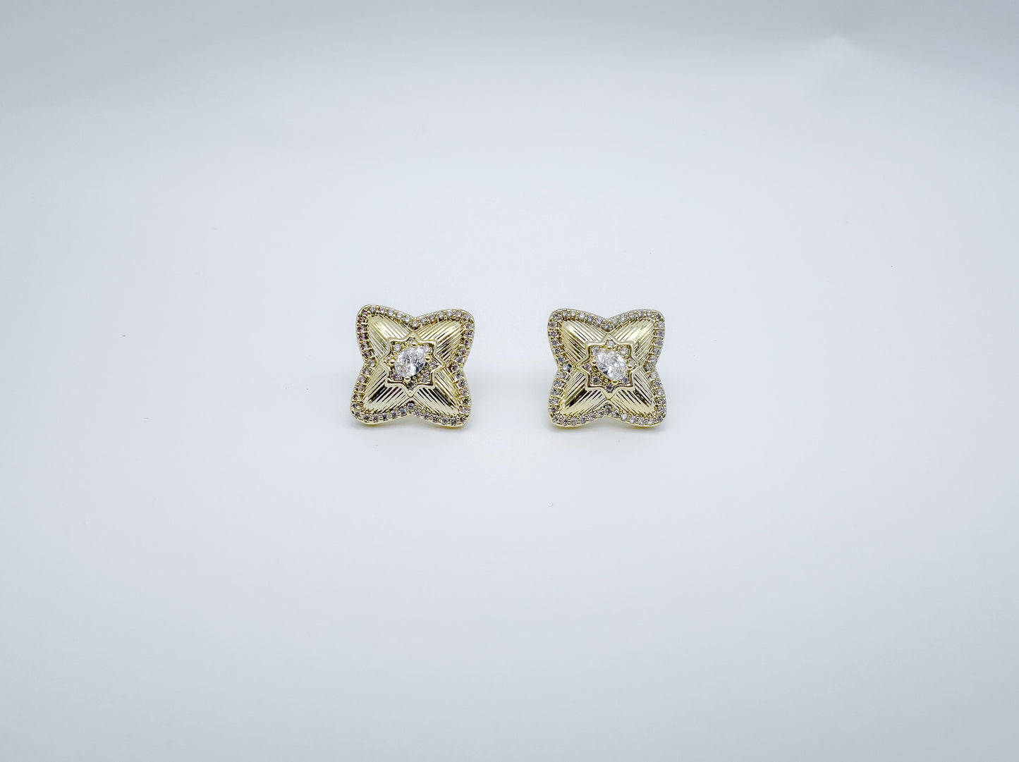 Golden French-Style Four-Leaf Clover Stud Earrings