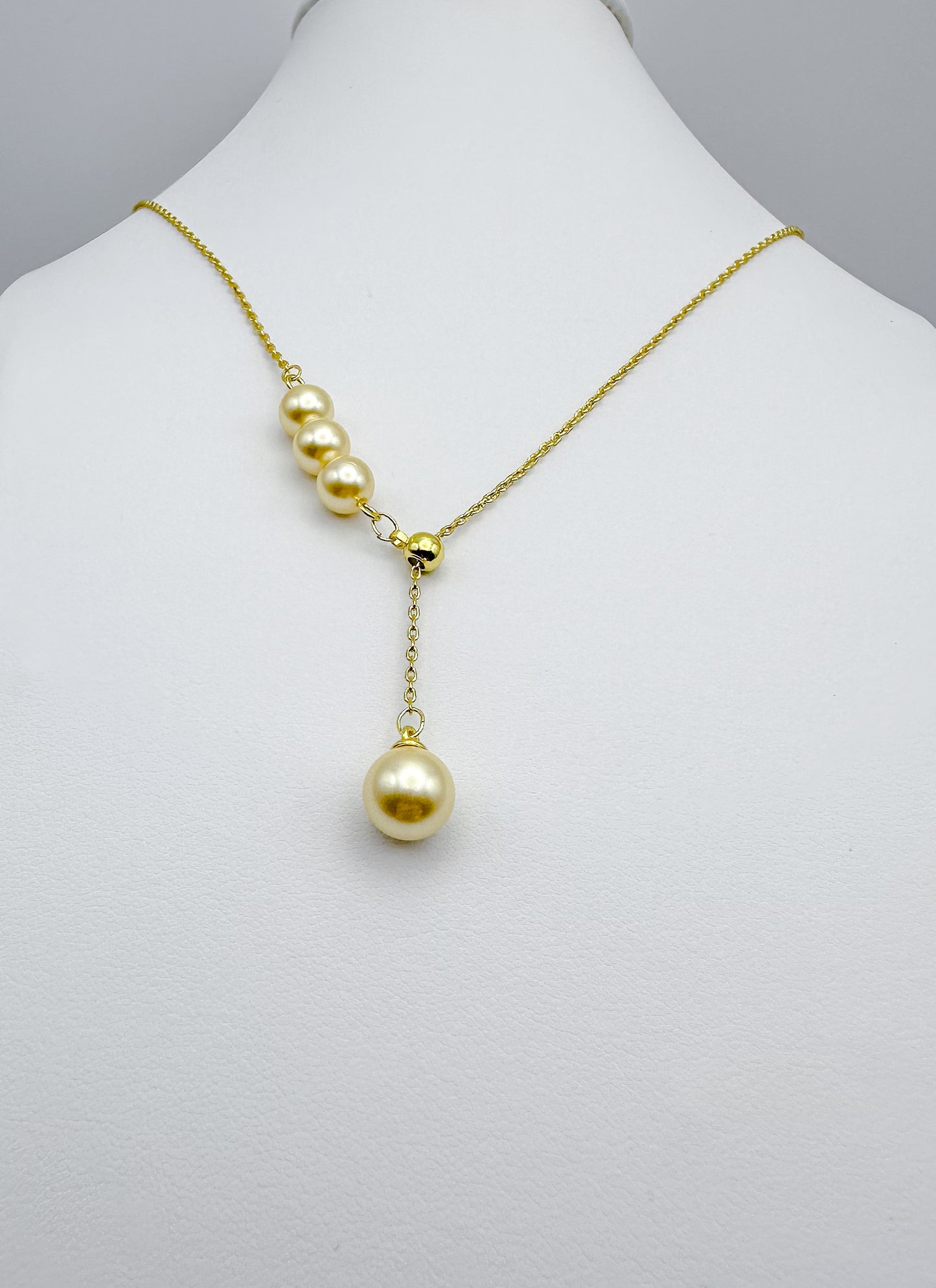 Gold Crystal Pearl Pendant Necklace